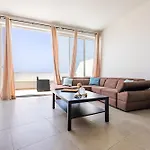 Apartamento Sea View & Private Terrace Near Promenade -sleep 8 By Quicktrips *