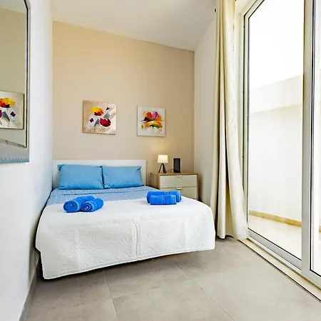 Sea View & Private Terrace Near Promenade -sleep 6 By Quicktrips *