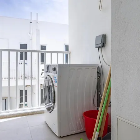 Sea View & Private Terrace Near Promenade -sleep 6 By Quicktrips Apartment St. Paul's Bay