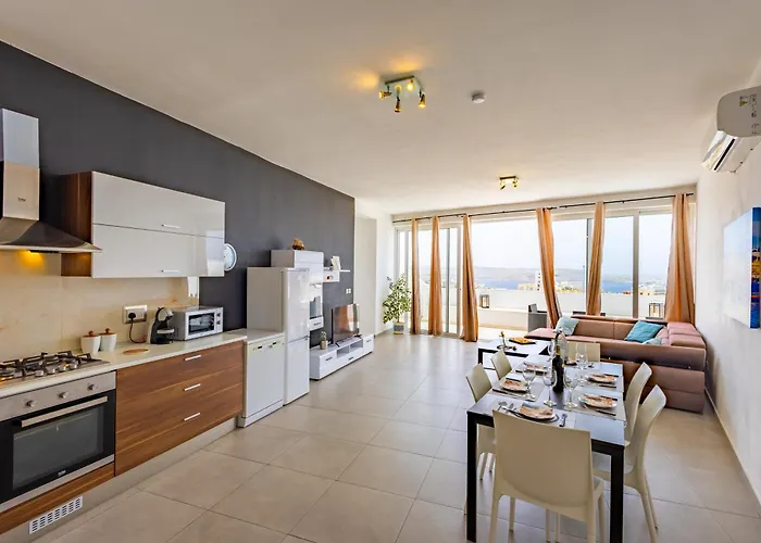 Sea View & Private Terrace Near Promenade -sleep 8 By Quicktrips Apartament